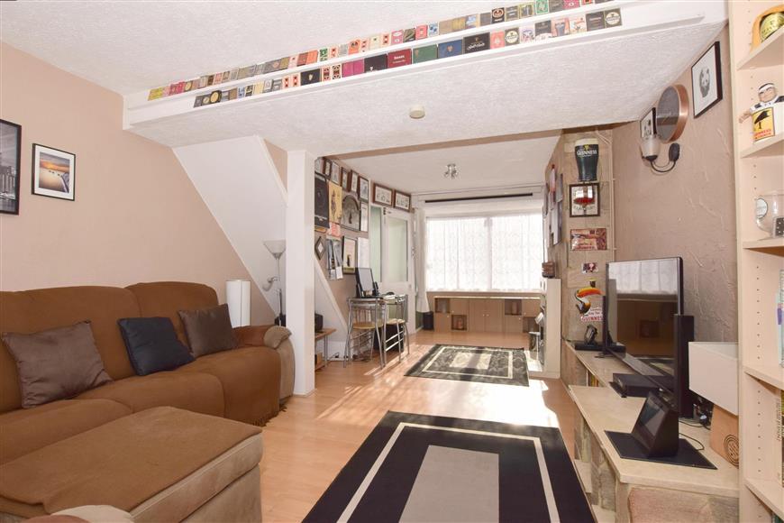 Beresford Road, Gillingham, Kent 3 bed terraced house £200,000