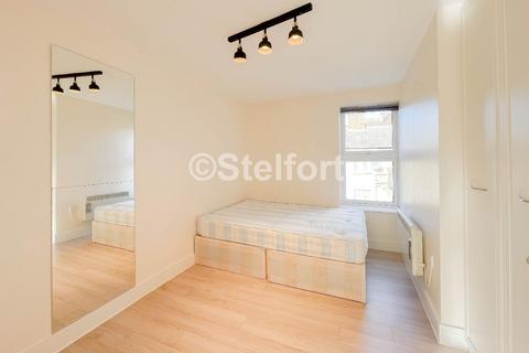 1 bedroom apartment to rent, Holloway Road, London N19