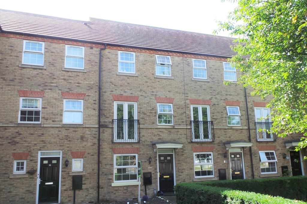Warren Lane, Witham St Hughs 4 bed townhouse £175,000