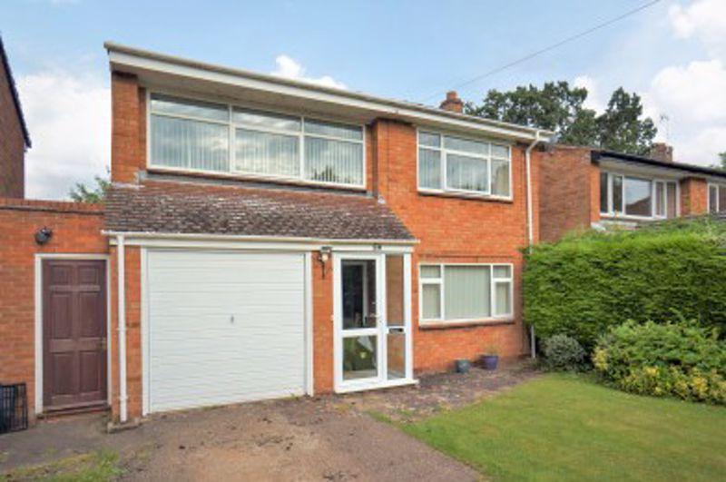 Gerard Road, Alcester 4 bed detached house £425,000