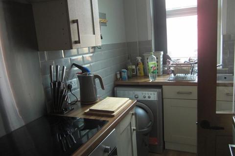 2 bedroom terraced house for sale, Walford Terrace, Leeds LS9