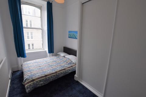 2 bedroom flat to rent, Rosemount Viaduct, City Centre, Aberdeen, AB25