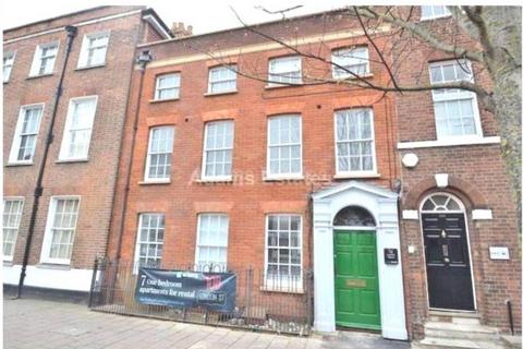 undefined, London Street, Reading