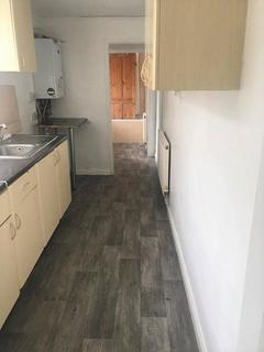 2 bedroom terraced house to rent, Winchester Street