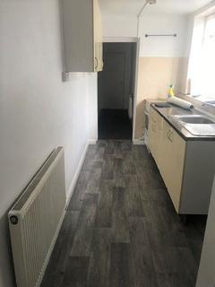 2 bedroom terraced house to rent, Winchester Street