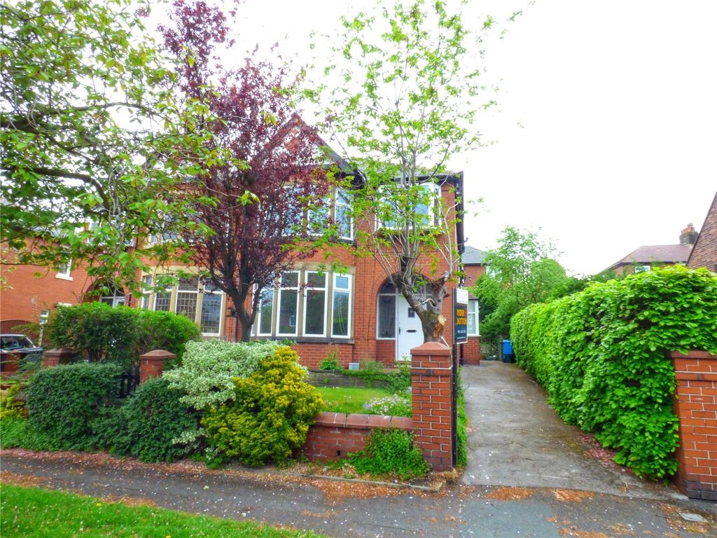 Middlegate, Oldham, Greater Manchester, OL8 3 bed semidetached house