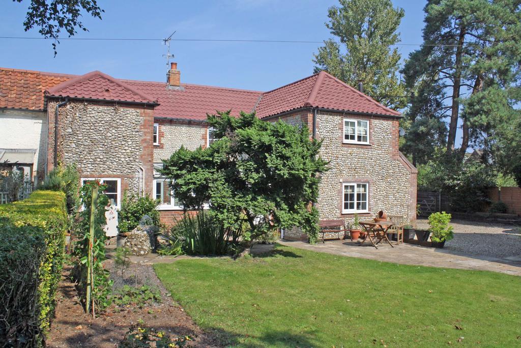 Grove Lane, Holt NR25 4 bed character property £525,000