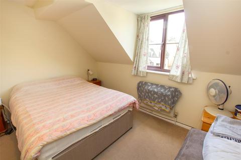 2 bedroom terraced house to rent, Idbury Close, Deer Park, Witney, Oxfordshire, OX28