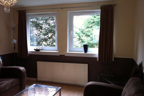2 bedroom flat to rent, New Johns Place, South Side, Edinburgh, EH8