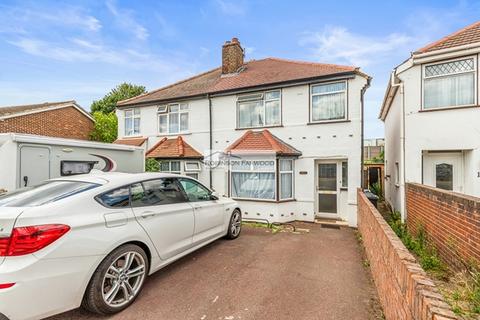 undefined, Hill Rise, Greenford