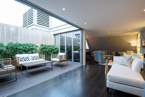 2 bedroom flat to rent, Duke Street W1