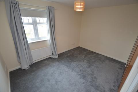 2 bedroom flat to rent, Peasehill Road, Rosyth, KY11