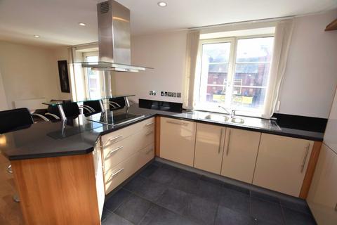 2 bedroom flat to rent, Lloyd Street, Altrincham, Greater Manchester, WA14