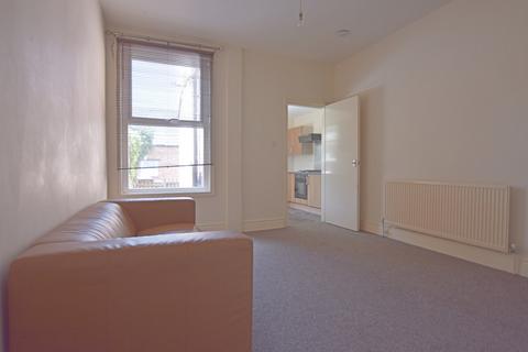 1 bedroom flat to rent, Birrell Road, Forest Fields