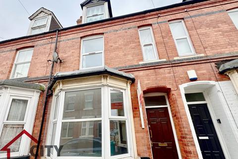 1 bedroom flat to rent, Birrell Road, Forest Fields