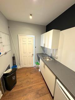 Property to rent, Montague Street, Worthing, BN11 3HH