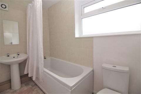 1 bedroom in a flat share to rent, Hampstead Road, Newcastle Upon Tyne NE4