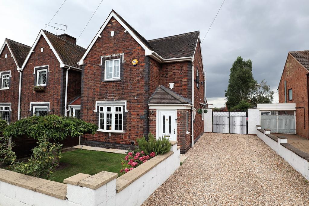 Weddington Road, Weddington, Nuneaton, CV10 3 bed cottage £265,000