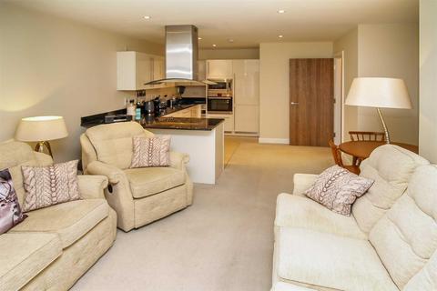 2 bedroom retirement property for sale - Wispers Park, Haslemere