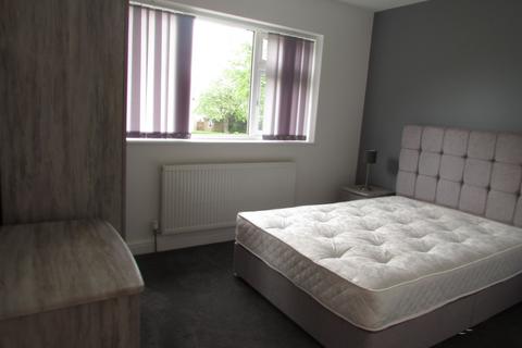 1 bedroom semi-detached house to rent - Staithes Road, Manchester, M22 HOUSE SHARE