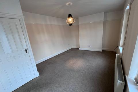 3 bedroom flat to rent, 1B Dillwyn Road Sketty Swansea