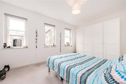 2 bedroom apartment to rent, Walm Lane, London, NW2