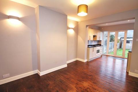 3 bedroom terraced house to rent, Cromwell Avenue, New Malden