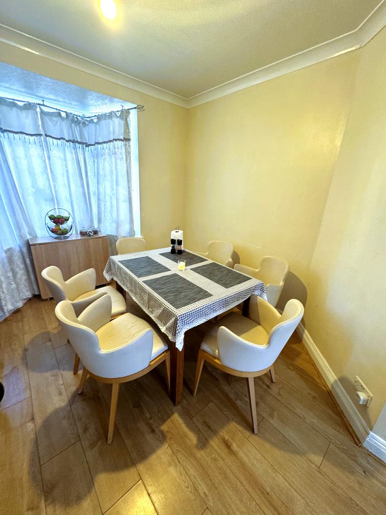 House in Dagenham - View 2