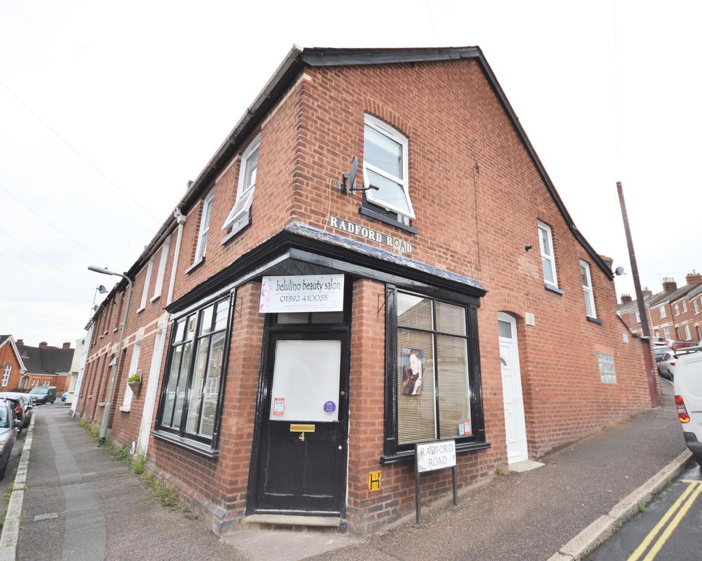 Roberts Road, Exeter, EX2 4HB 1 bed flat £850 pcm (£196 pw)