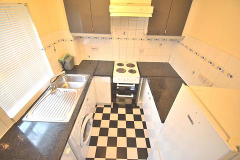 2 bedroom apartment to rent, Kings Road, Reading