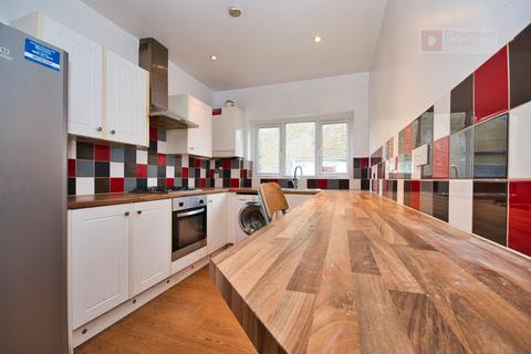 4 bedroom terraced house to rent, Haldane Road, East Ham, London, London, E6