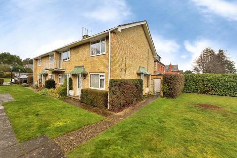 2 bedroom maisonette to rent, Montague Place, Basingstoke RG21