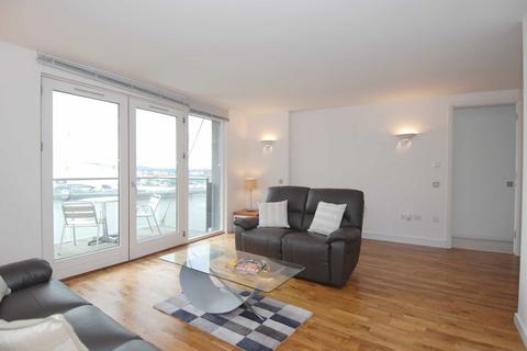 2 bedroom apartment to rent, New Providence Wharf, 1 Fairmont Avenue, Docklands, London, E14