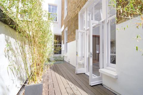 3 bedroom flat to rent, Cornwall Gardens, South Kensington, London