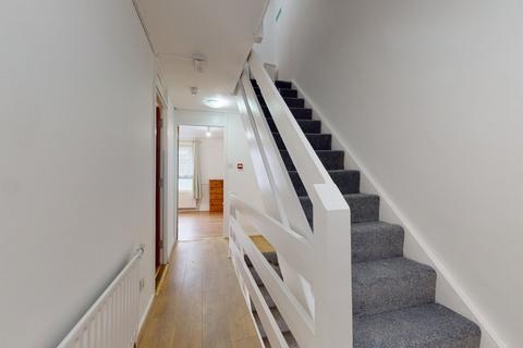 6 bedroom terraced house to rent - Corporation Street, London