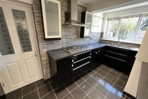 3 bedroom semi-detached house to rent, The Elms, Milton Keynes MK3