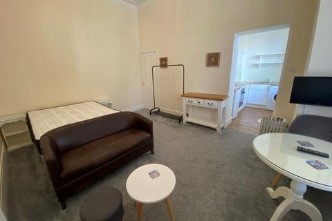 Studio to rent, Arncott Hall, Poole Road, Bournemouth