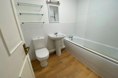 Studio to rent, Arncott Hall, Poole Road, Bournemouth