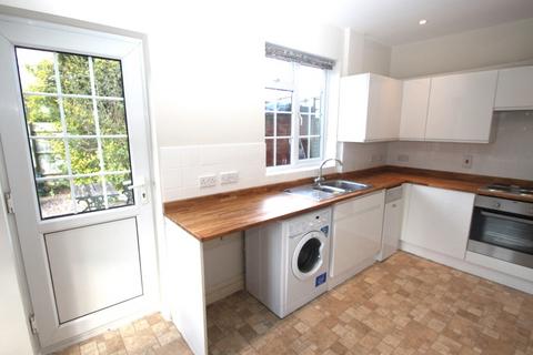 2 bedroom cottage to rent, 1 Railway Cottages, Milley Bridge Waltham St Lawrence RG10 0LH