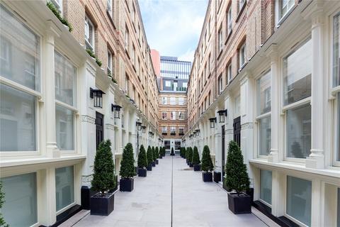 1 bedroom flat to rent, Dyer's Buildings, Pinks Mews, London