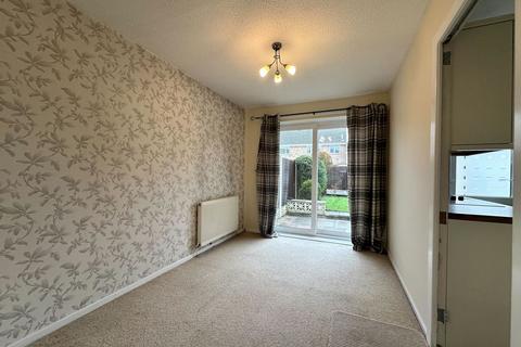 3 bedroom semi-detached house to rent, Torcross Close, Southport PR9