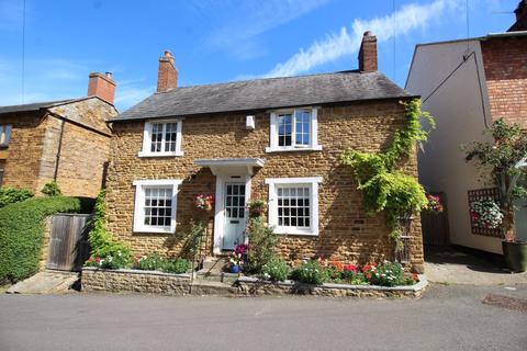 Search 3 Bed Houses For Sale In Brixworth Onthemarket