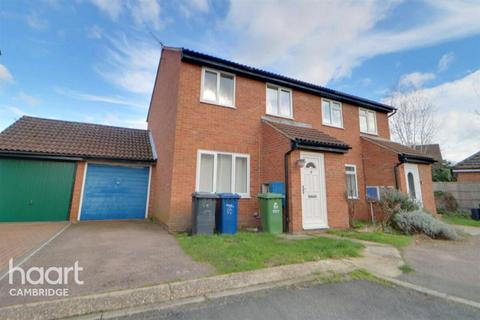 3 bedroom semi-detached house to rent, Missleton Court, Cambridge