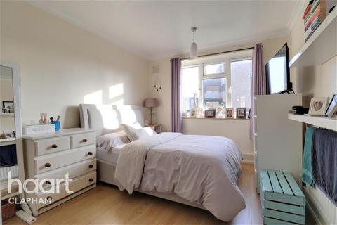 2 bedroom flat to rent, St. Alphonsus Road, SW4