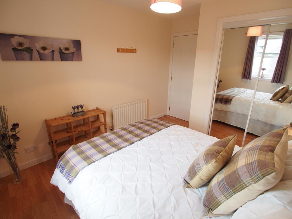 Bedroom 2 (3)