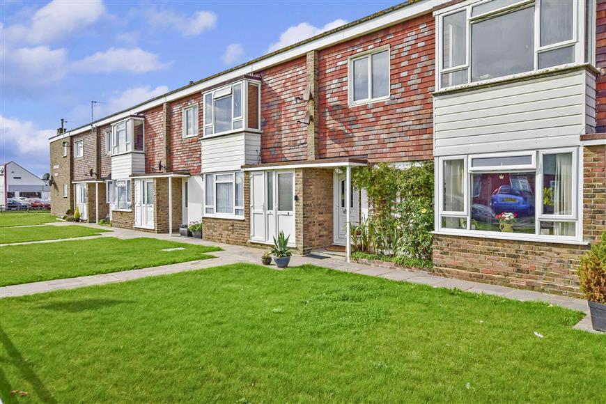 Ambleside Avenue, Cliffs, Peacehaven, East Sussex 1 bed