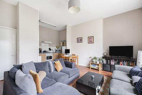 1 bedroom flat to rent, Sandringham Road, Hackney E8