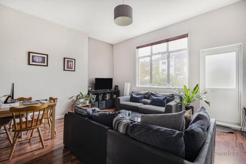 1 bedroom flat to rent, Sandringham Road, Hackney E8