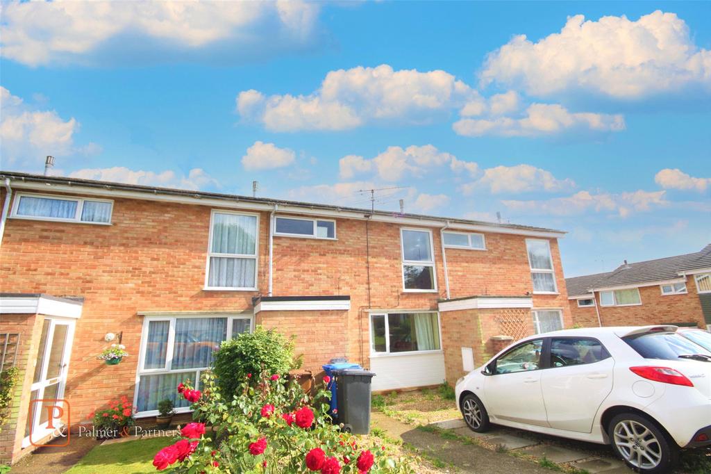 Fountains Road, Ipswich, Suffolk, IP2 3 bed terraced house £875 pcm
