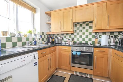 3 bedroom terraced house to rent, Bowater Gardens, Sunbury-on-Thames, Surrey, TW16